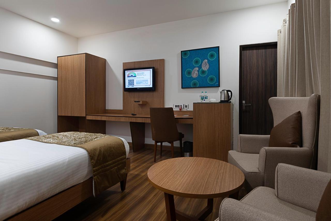 Delhieez - A Boutique Hotel Нью-Дели Экстерьер фото